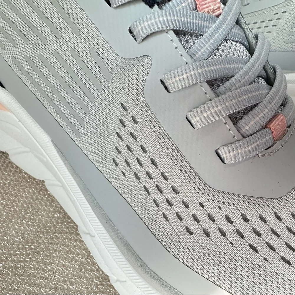 Easy Spirit® Mel Denise Austin Emove Athletic Sneakers in Gray & Pink Size 9.5 M